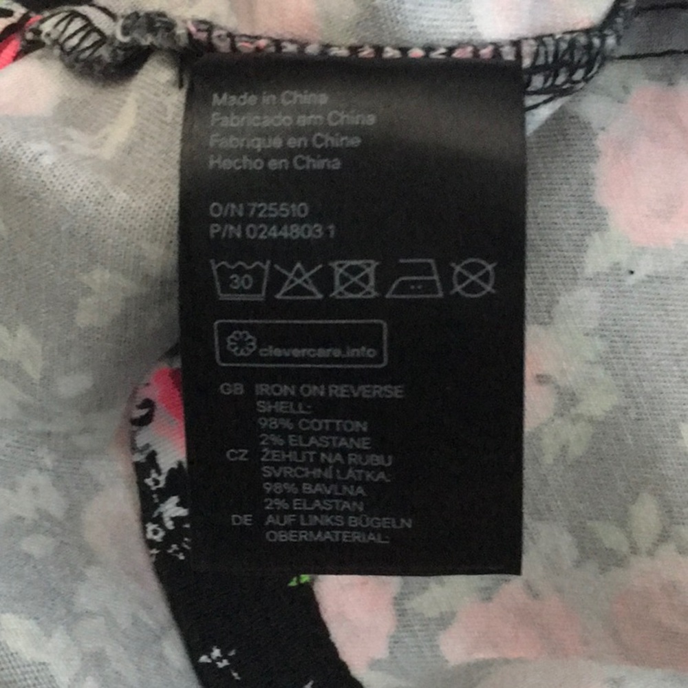 H&M Shorts - Picture 4 of 9